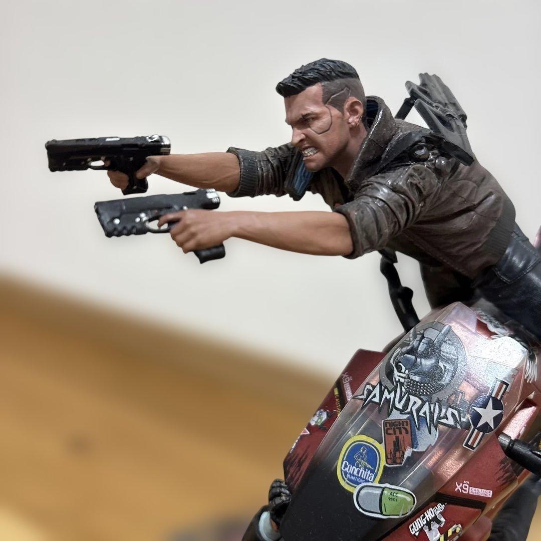 Cyberpunk2077 コレクターズ・エディション限定フィギュア