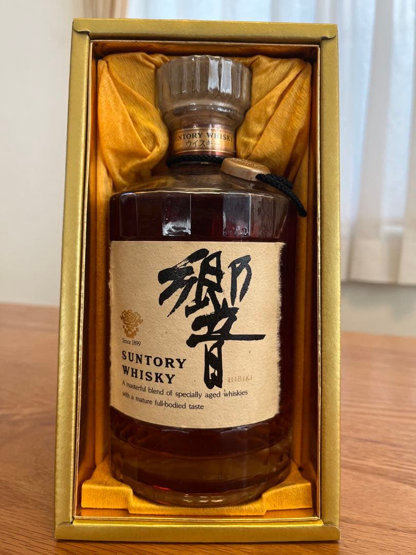 サントリー ウイスキー 響 SHN01 700ml　箱付き