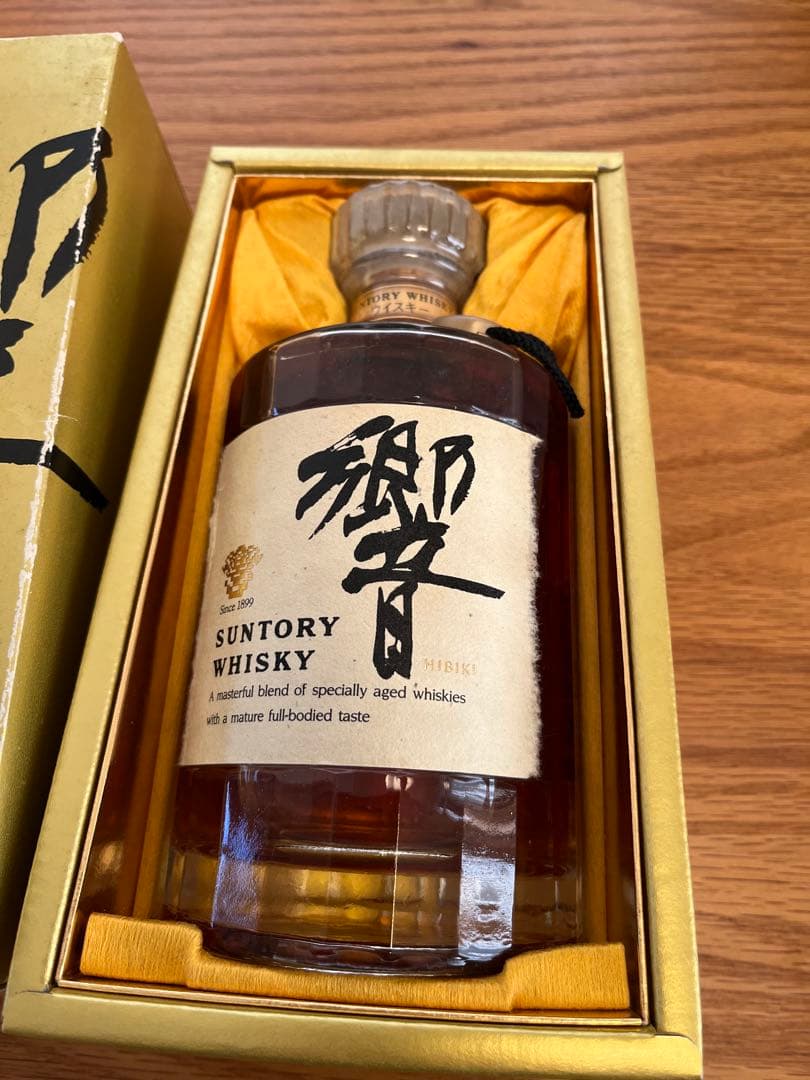 サントリー ウイスキー 響 SHN01 700ml　箱付き