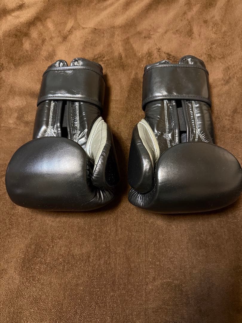 CLETO REYES ボクシンググローブ　16オンス　レイジェス　ブラック