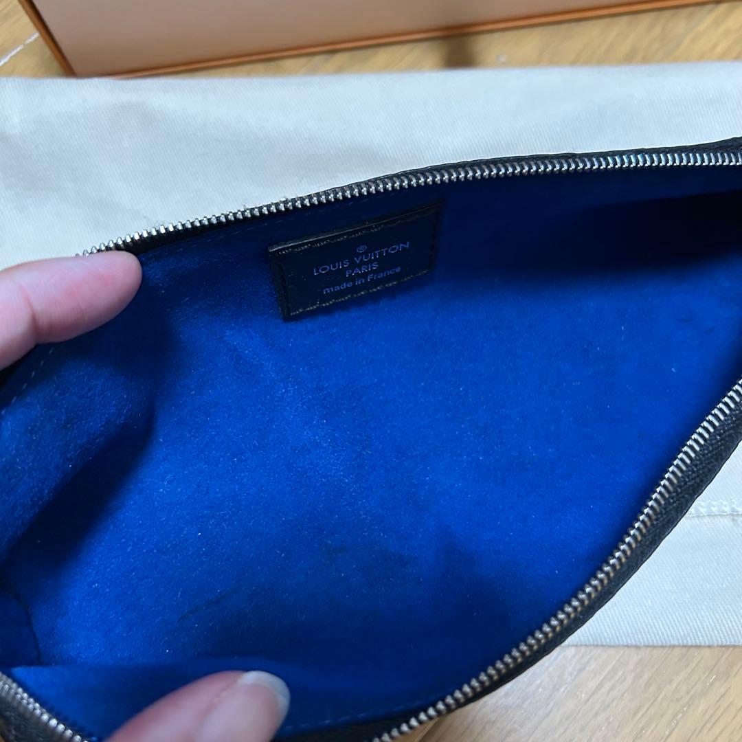 Louis Vuitton トゥルースエリザベット グラフィット ペンケース