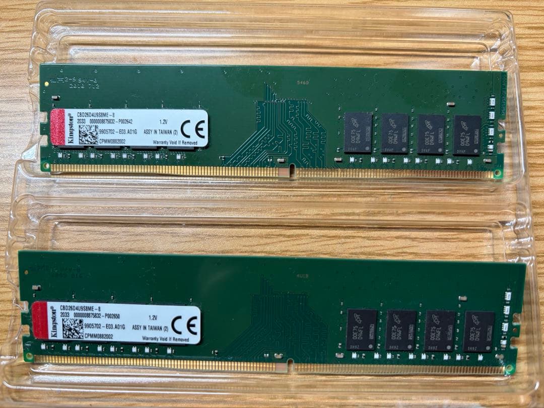 Kingston DDR4 8x2 16GBメモリ