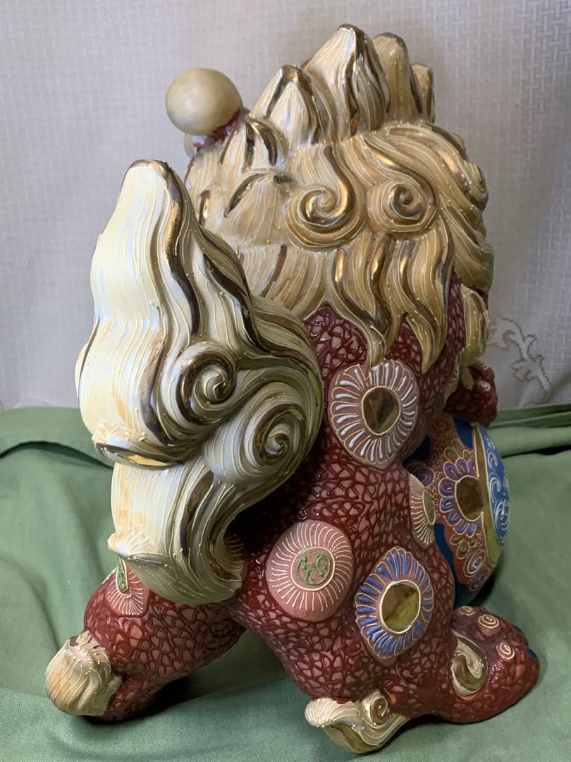 置き物　玉乗り獅子　九谷焼　縁起物 インテリア　置物