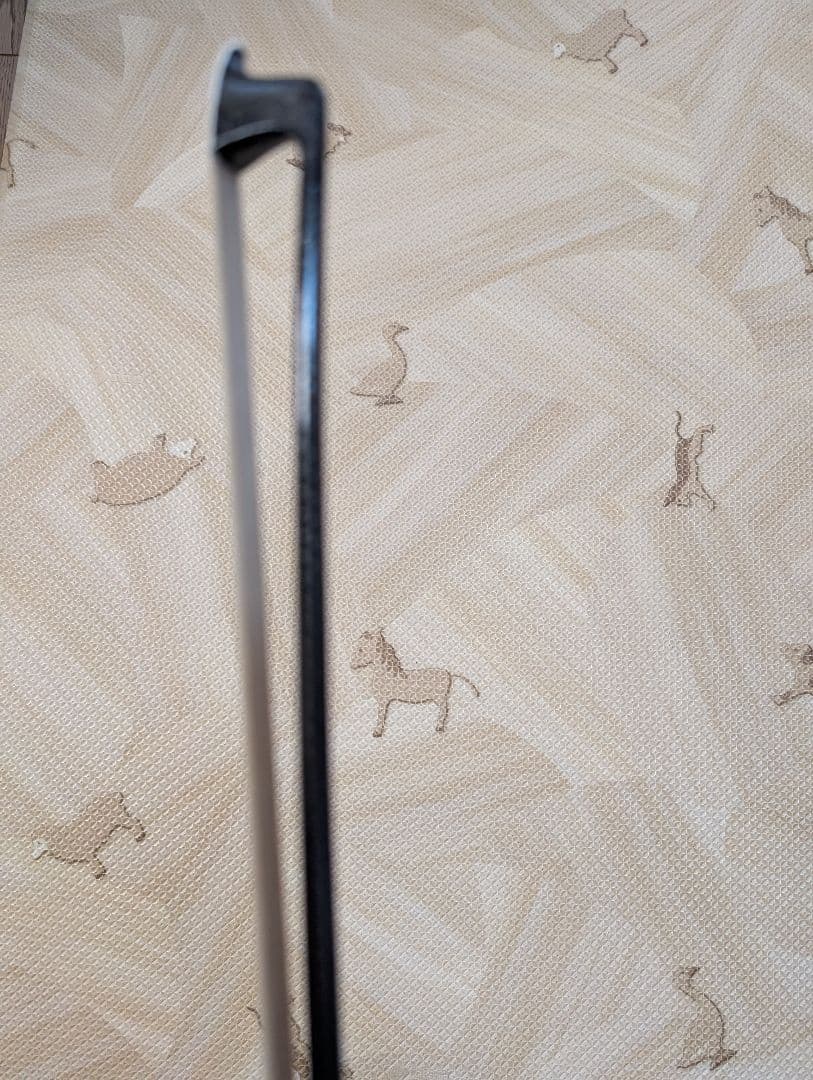 ヤマハ　カーボンファイバー バイオリン弓　4/4　エボニーフロッグ 織格子縞模様