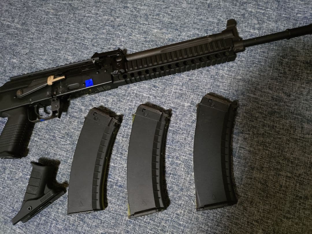 i*i様 KTR03 イエローマガジン付き