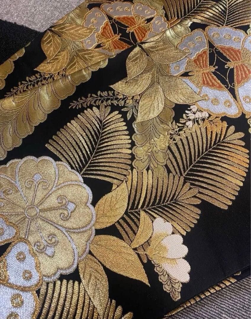 振袖フルセット　花蝶文　成人式　振袖　ゴールド　黒　正絹　振袖6点セット 豪華