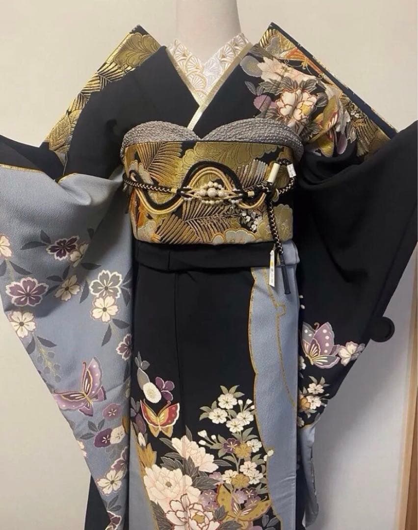 振袖フルセット　花蝶文　成人式　振袖　ゴールド　黒　正絹　振袖6点セット 豪華