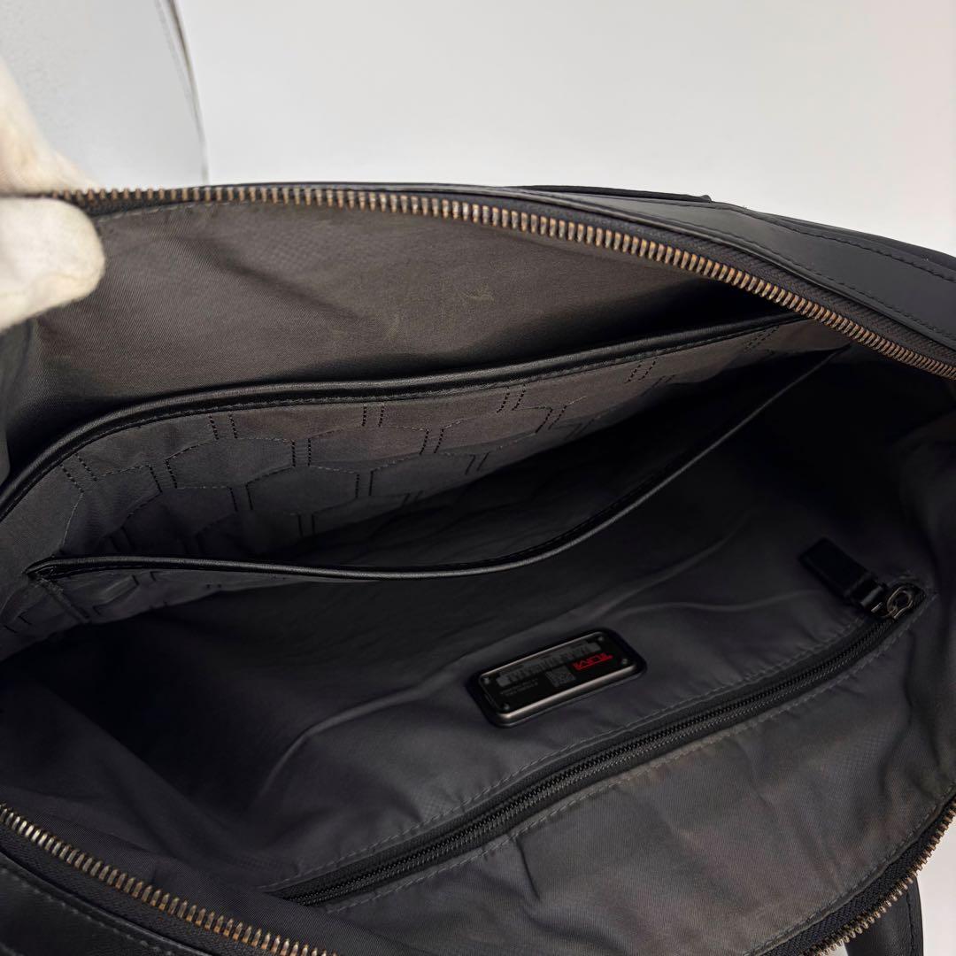 【美品】トゥミ ビジネスバッグ ハリソン バーンズブリーフ スリム ブラック