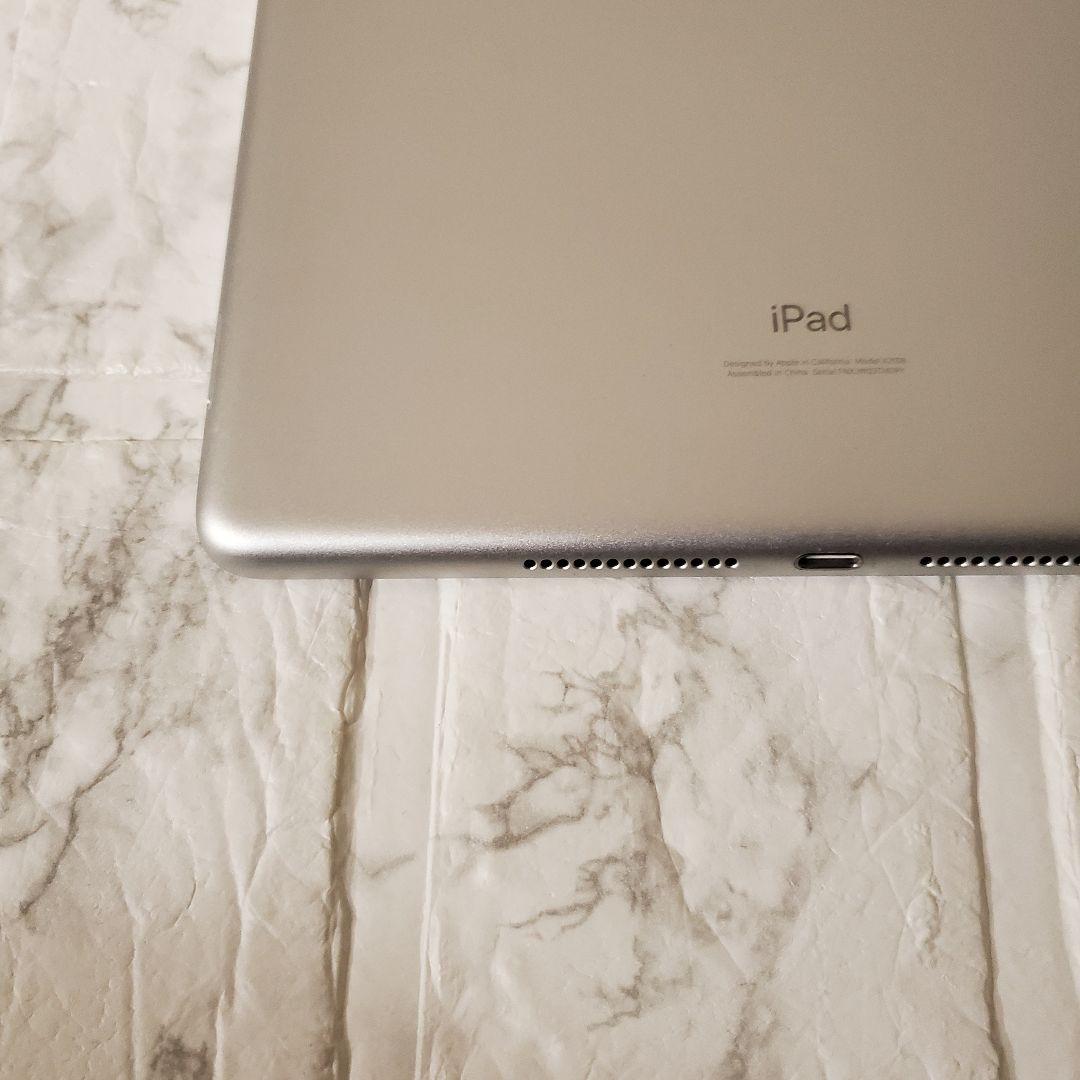 210 iPad 7世代 128GB SIMフリー シルバー