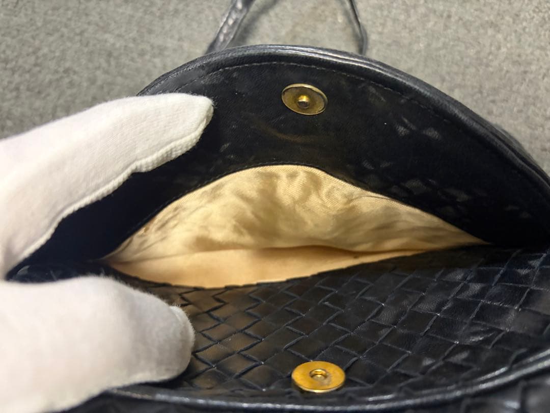 ボッテガヴェネタ イントレチャート　ショルダーバッグ