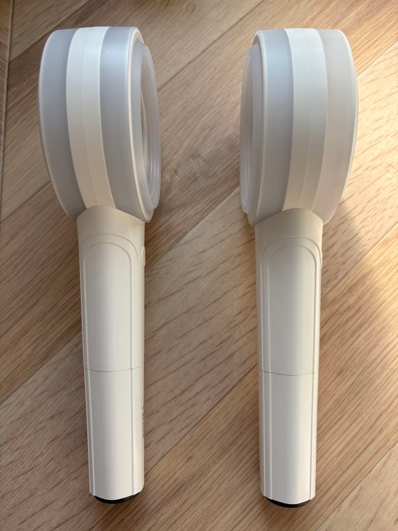 中古　TWICE ペンライト 箱付き 2個