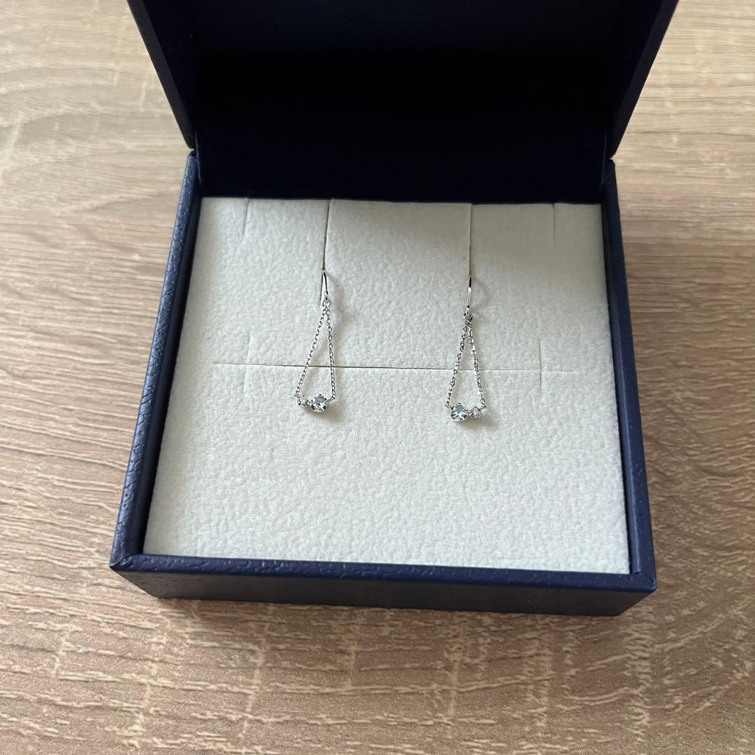 ヴァンドーム青山 アクアマリンピアス