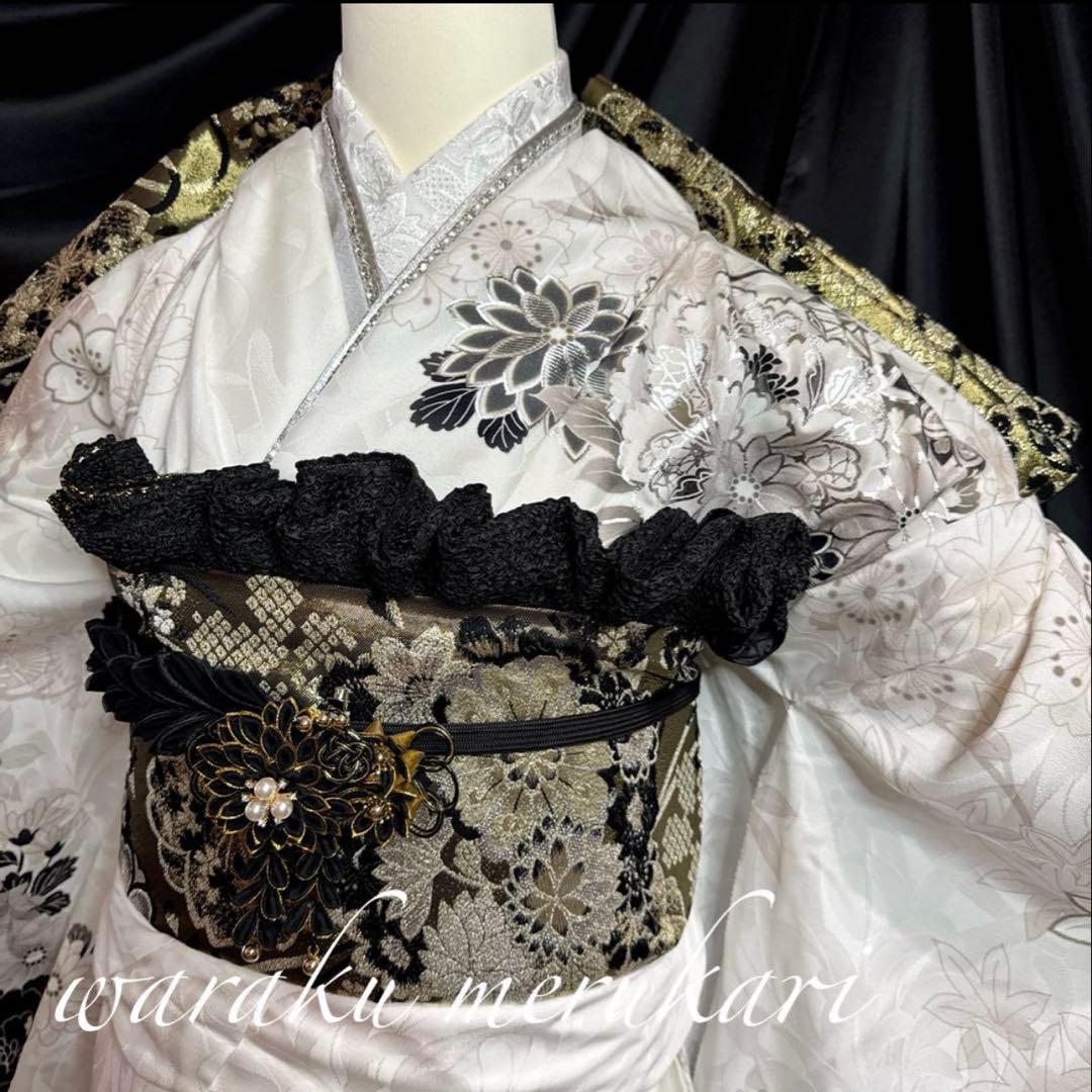 ♦︎豪華絢爛♦︎成人式♦︎牡丹桜菊紋様♦︎豪華刺繍♦︎銀彩加工♦︎フルオーダー