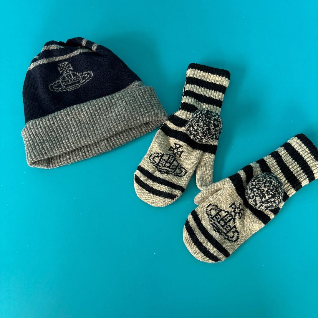 ヴィヴィアンウエストウッド　ニット帽と手袋のセット ネイビーとグレー　A11