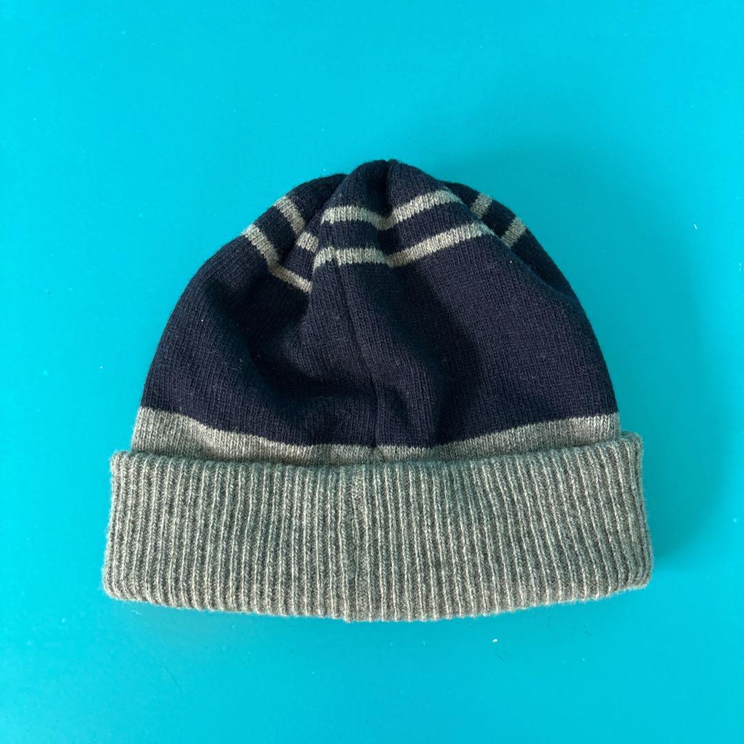 ヴィヴィアンウエストウッド　ニット帽と手袋のセット ネイビーとグレー　A11