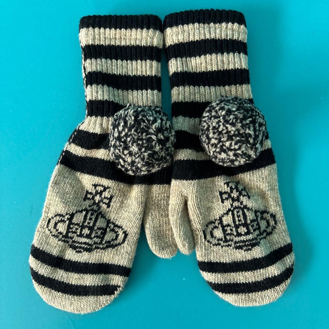 ヴィヴィアンウエストウッド　ニット帽と手袋のセット ネイビーとグレー　A11