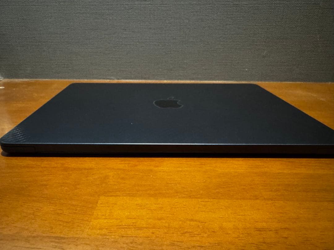MacBook Air 13インチ M2 256GB CASETiFY