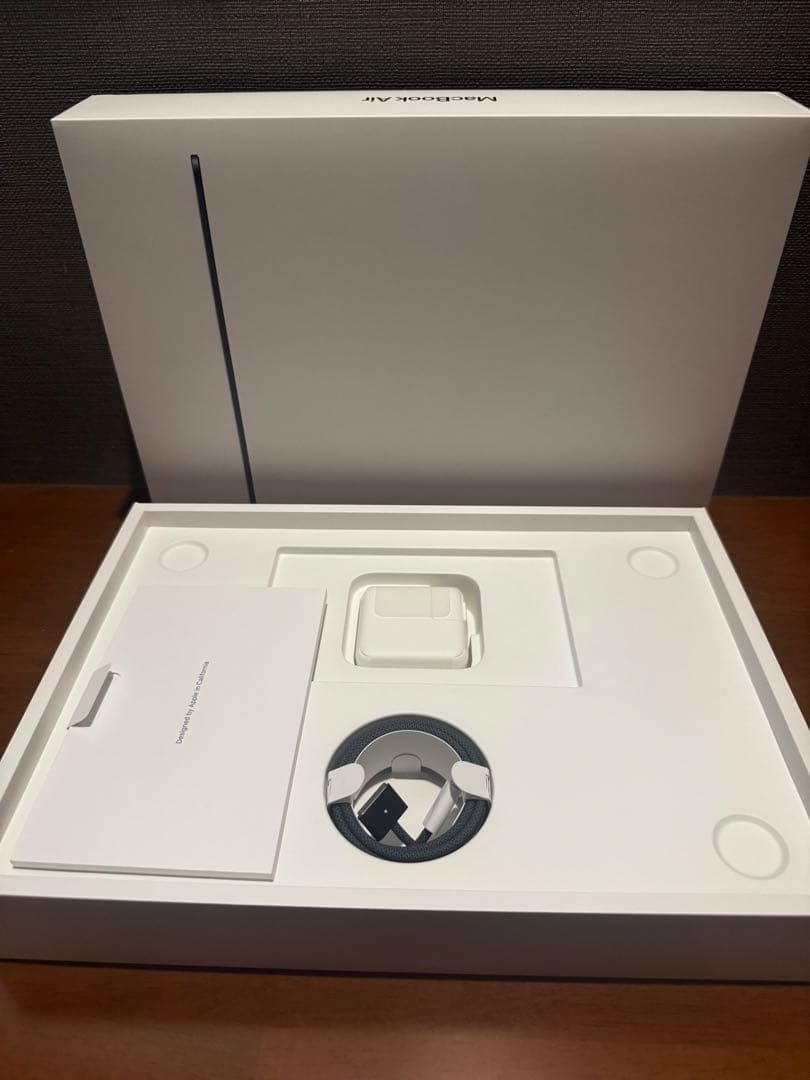 MacBook Air 13インチ M2 256GB CASETiFY