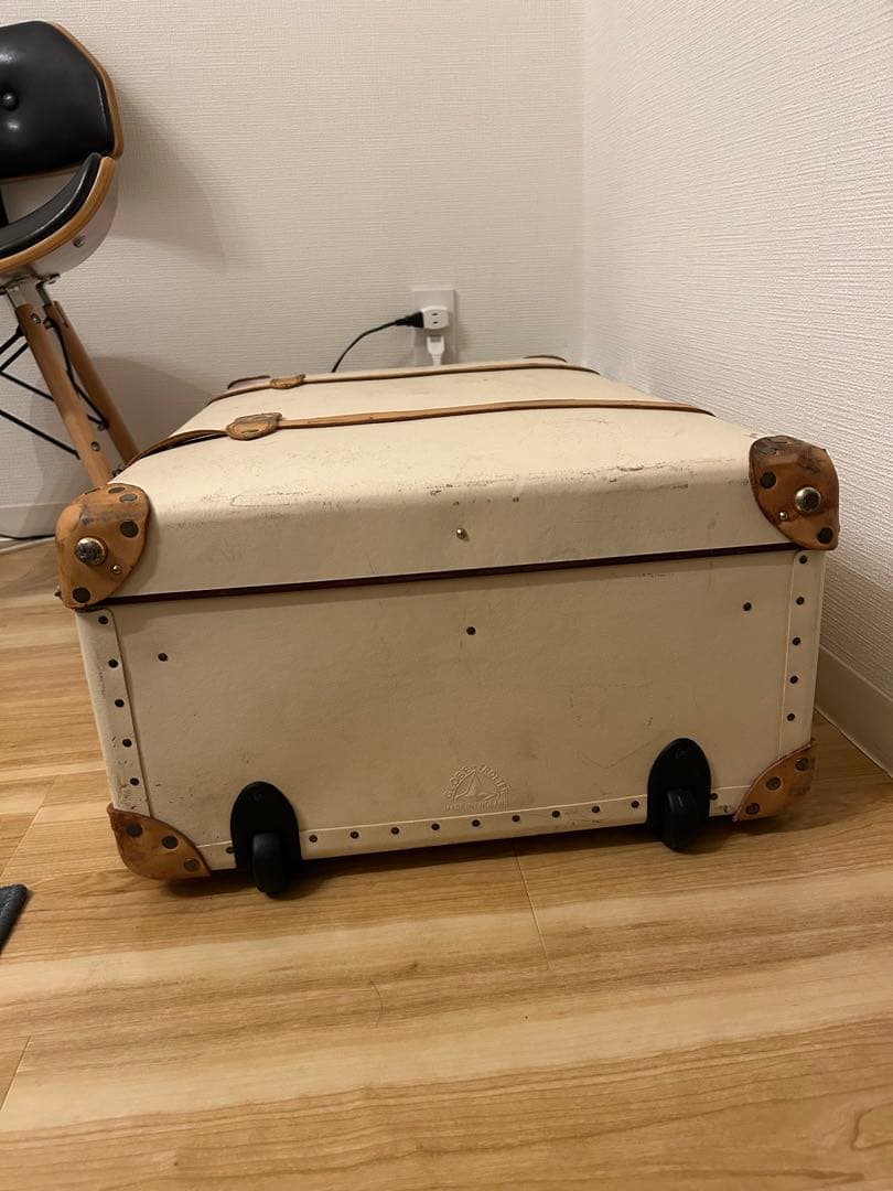 GLOBE TROTTER｜サファリ33インチ （アイボリー ホワイト）