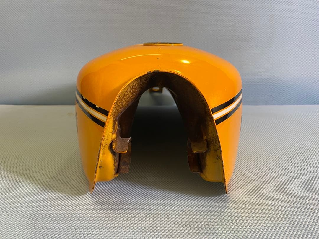 250TR インジェクション　タンク　純正　2012年　パールソーラーイエロー