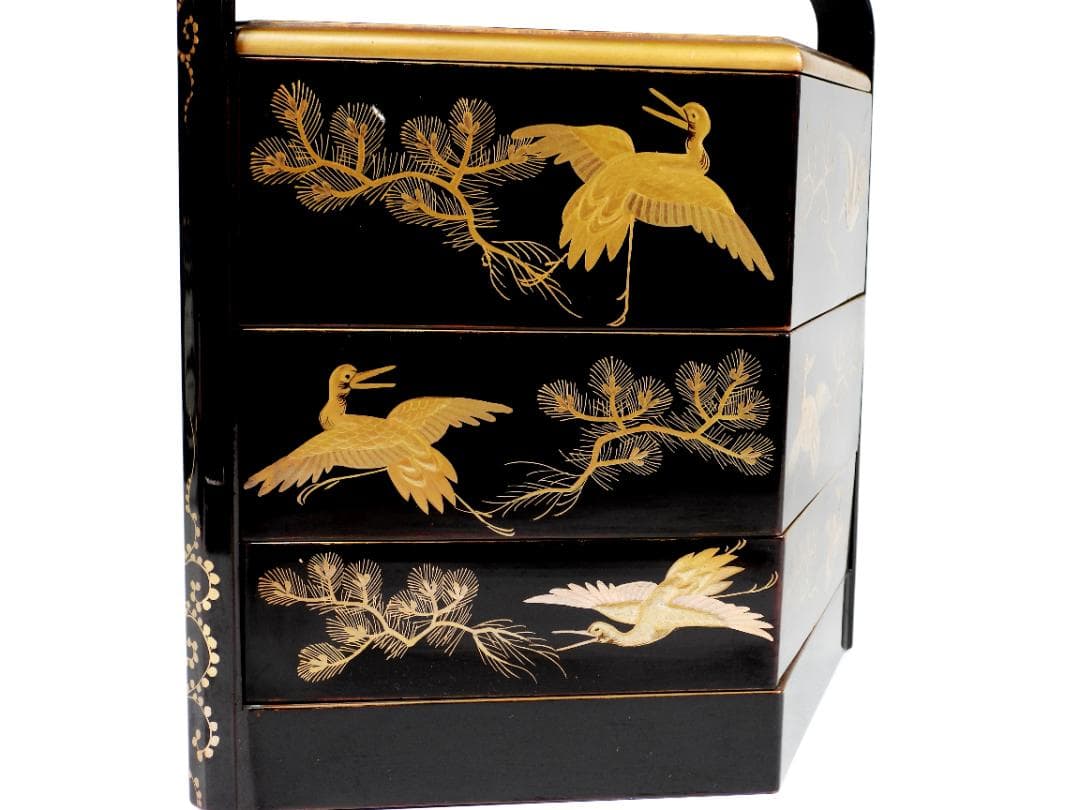 能登輪島塗 豪華金彩蒔絵 三重提箱 木製漆器 『坂井』 蒔絵飛鶴図