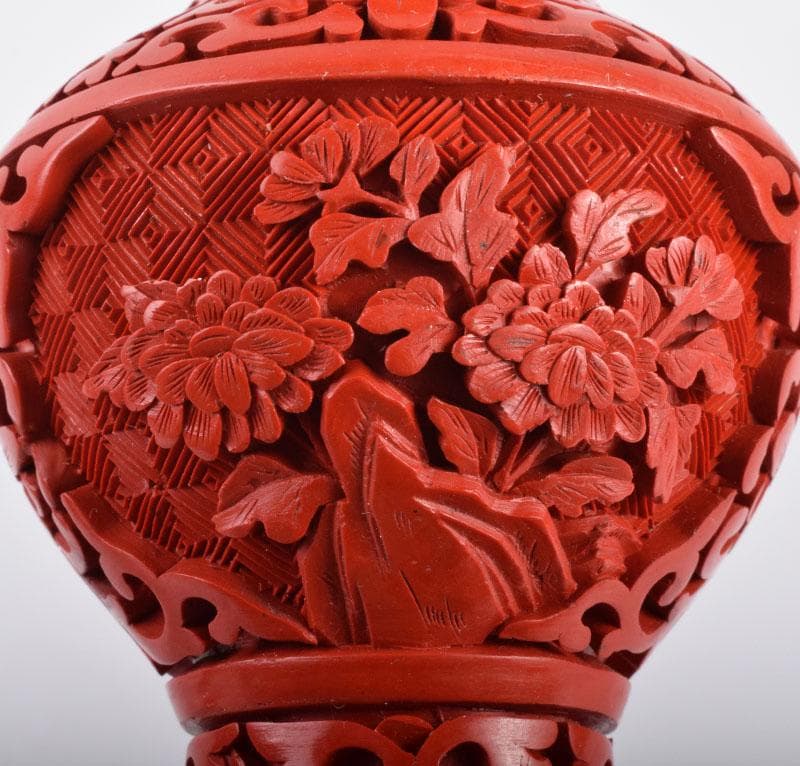 中国　剔紅　堆朱　内七宝　花文瓶　唐木台付　一對　M　R5751