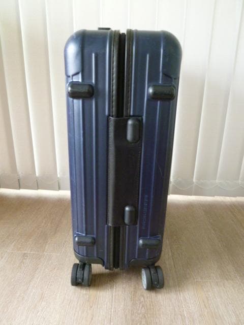 RIMOWA リモワ　4輪　SALSA サルサ　紺色　キャリーケース