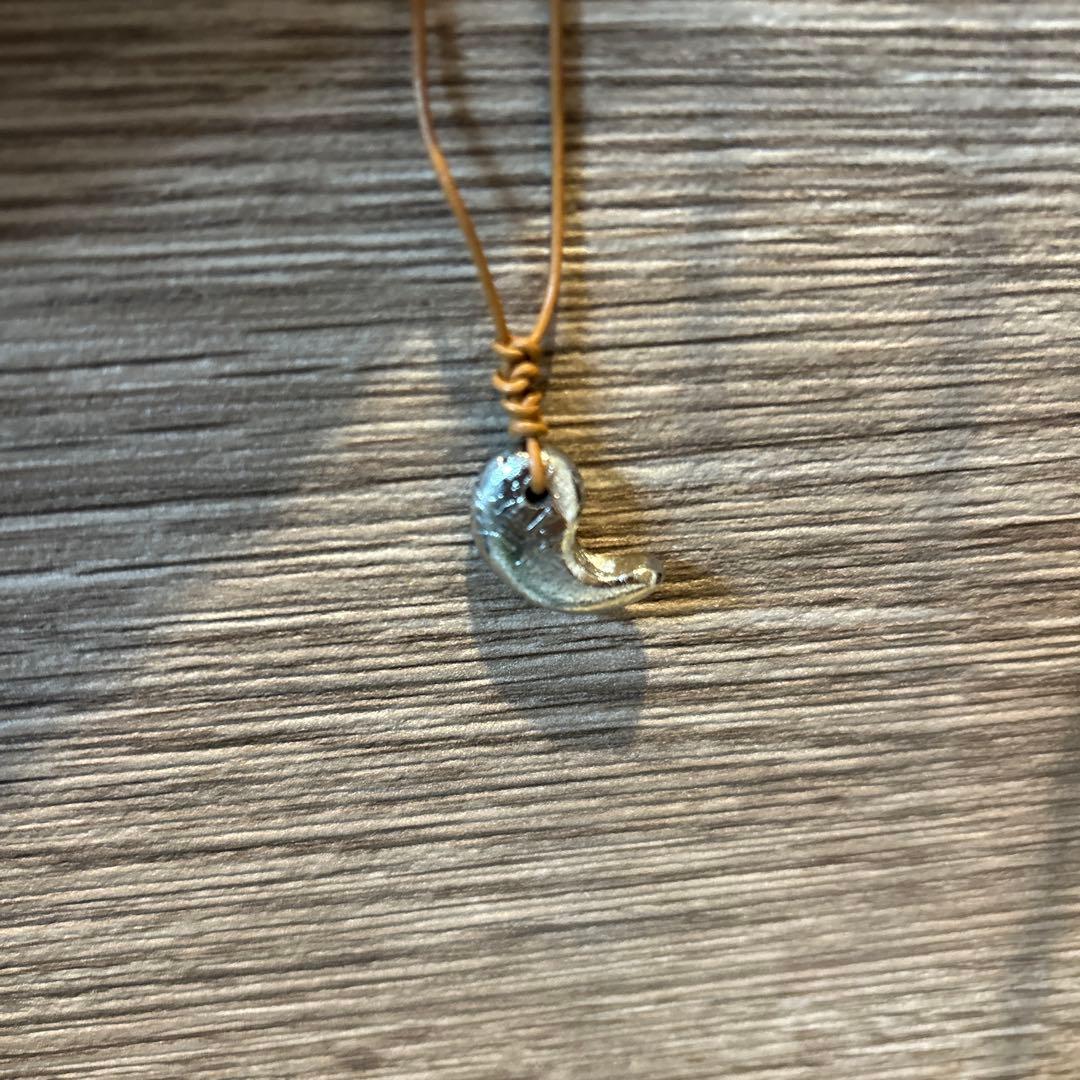 せ*堂様 【最後の2個】ギベオン隕石の勾玉ネックレス