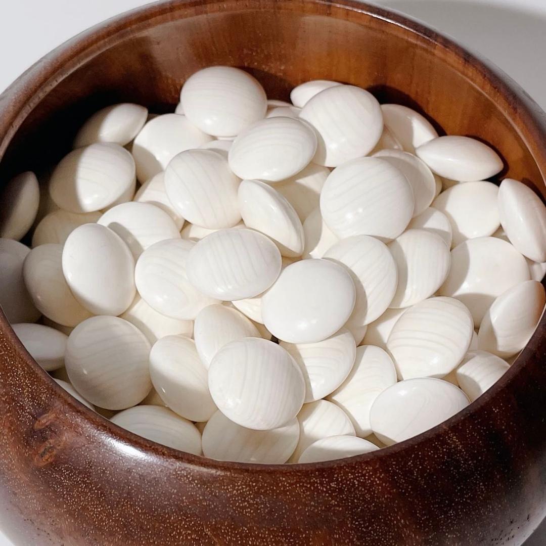 碁石 蛤 37号 38号 那智黒 高級 極厚 囲碁 白石 黒石 碁笥付き