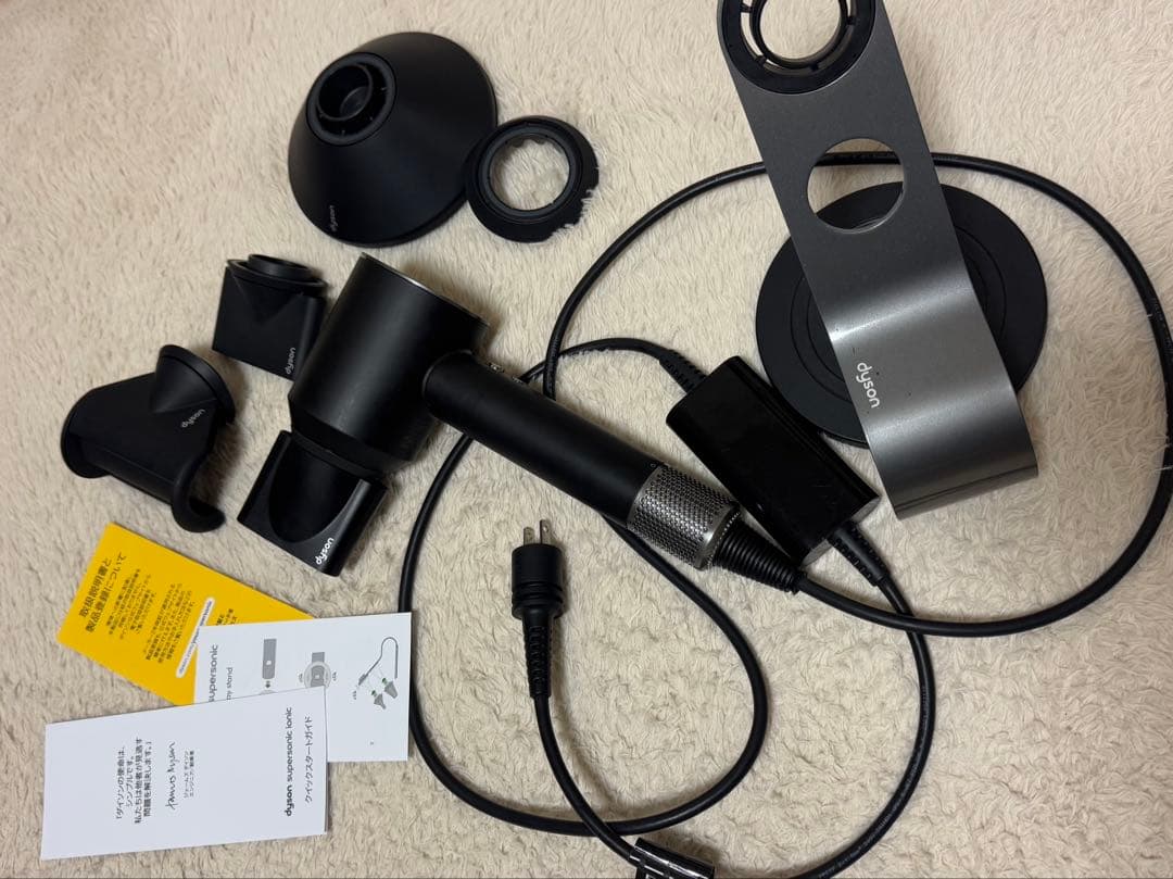 ダイソン　ドライヤー　スタンド付き