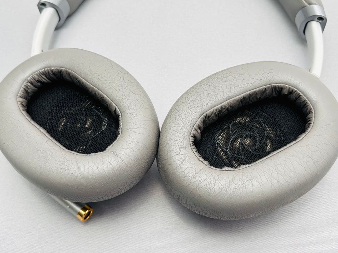 ソニー　ヘッドホン　MDR-1AM2