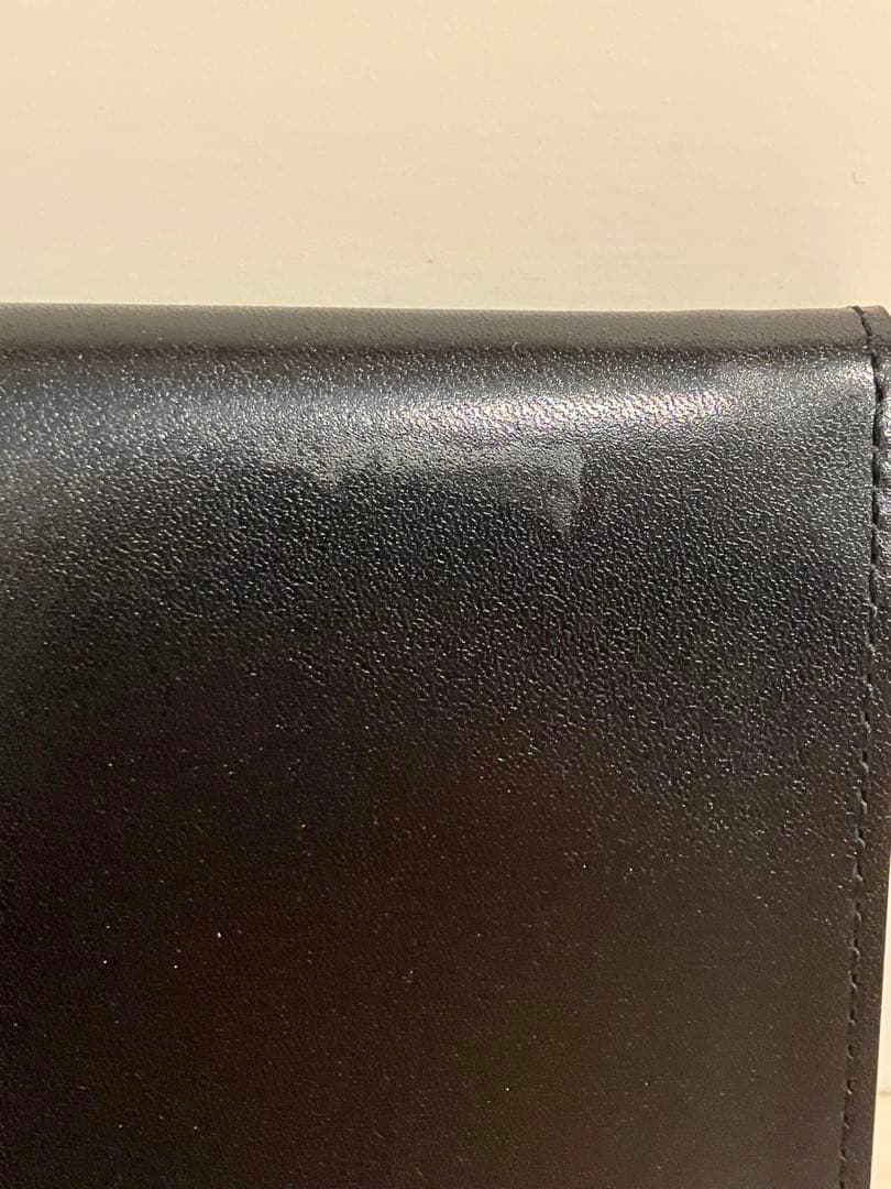 未使用　agnes b. アニエスベー　ロゴ　ブラック　レザー　二つ折り財布