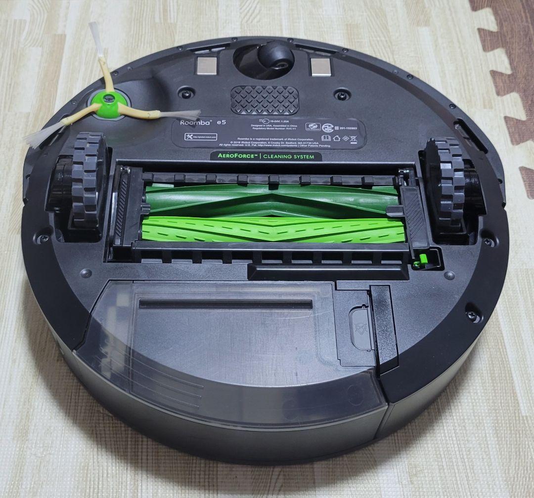 Roomba ロボット E5 掃除機 黒色 24回の掃除履歴あり