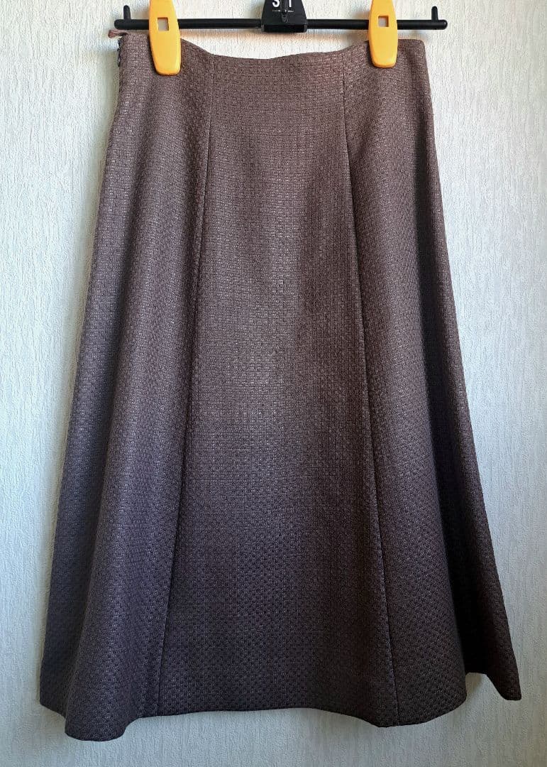 フェラガモスカート サイドファスナー