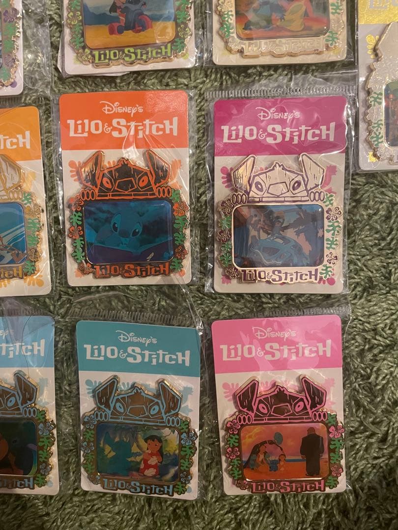 ディズニーストア スティッチ フィルム マンスリー ピンバッジ コンプリート