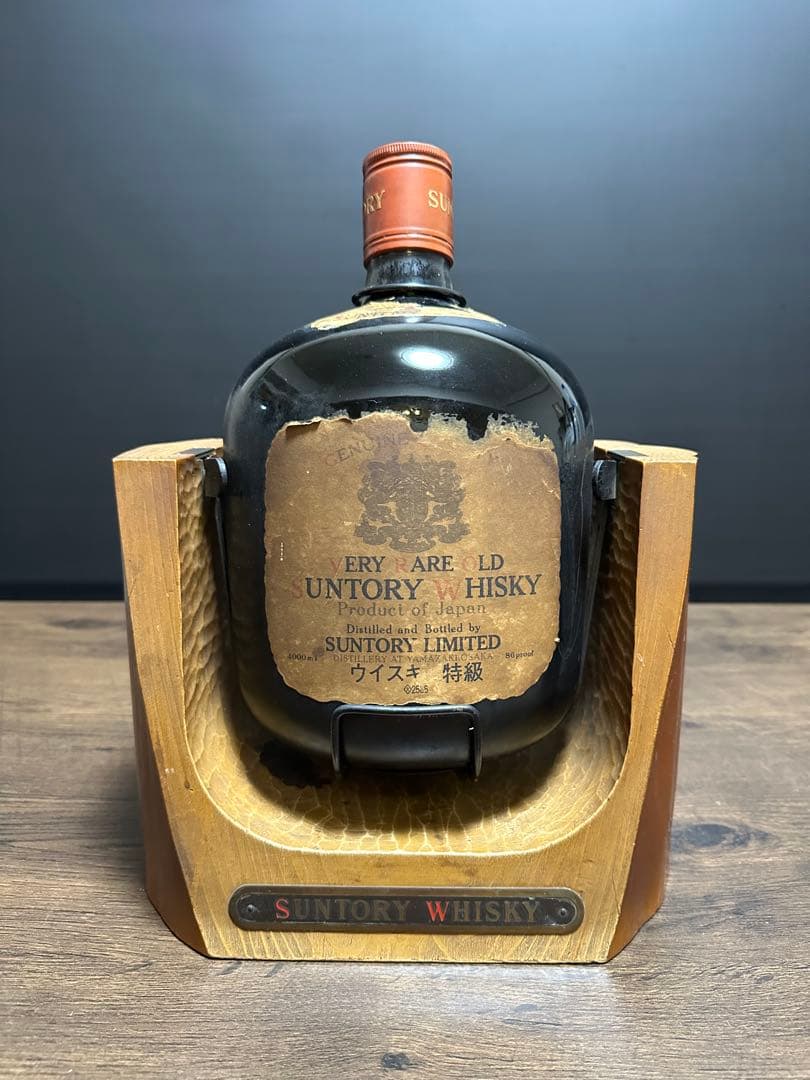 未開封　サントリーウイスキー SUNTORY WHISKY 飾台 4000ml