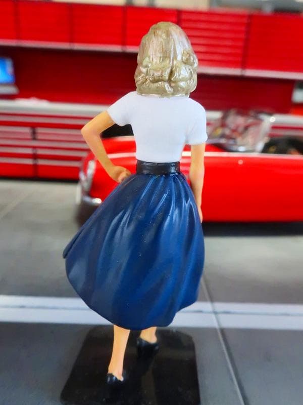 1/24 50s スタイル アメリカンガール フィギュア 紺色スカートVer
