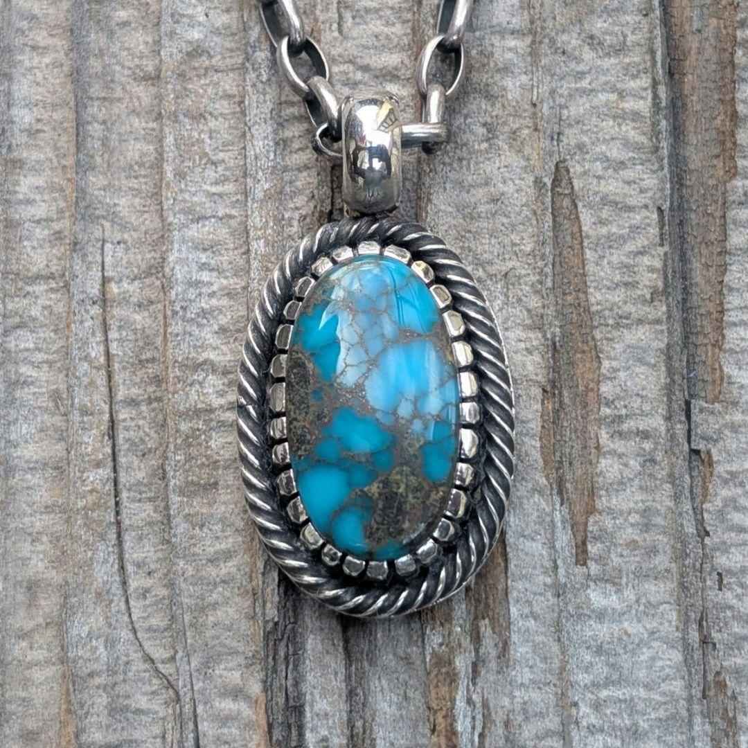 ハンドメイドのターコイズトップ　インディアンジュエリー風