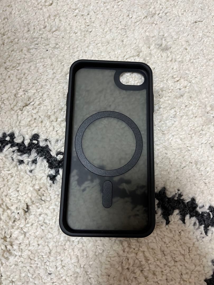 iPhoneSE(第三世代)128GB (MagSafe対応スマホケース付き)