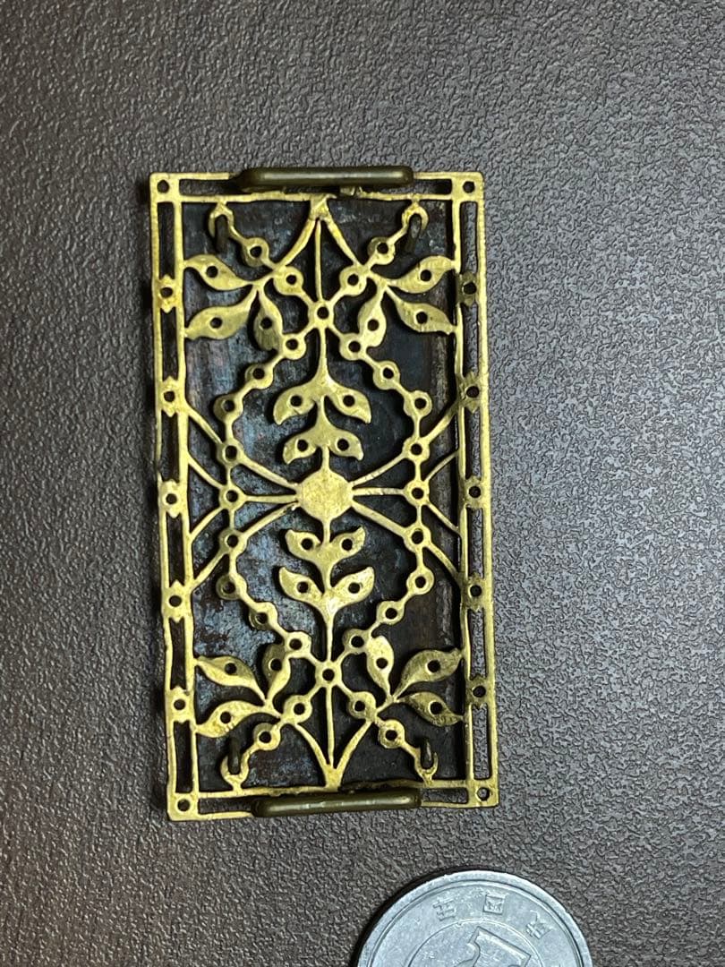 アンティーク　帯留　グリフォン　ゴールド　インレインど　手彫り