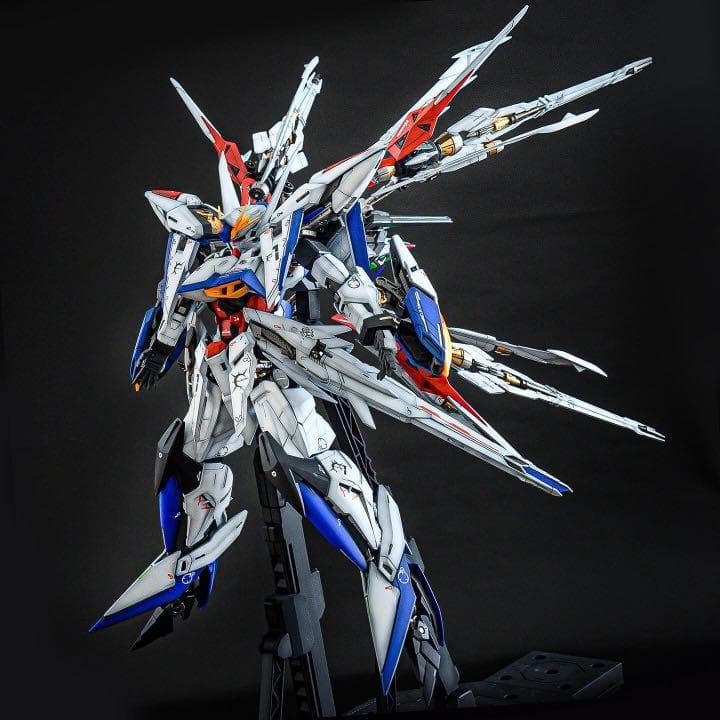 MG エクリプスガンダム＆マニューバストライカーパック【塗装・完成済みガンプラ】