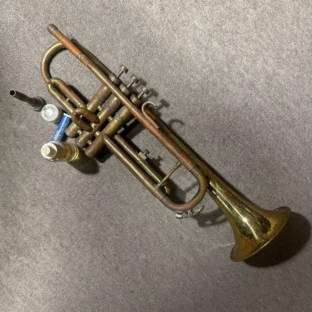 トランペット 本体 真鍮製 マウスピース付き　ケース付き