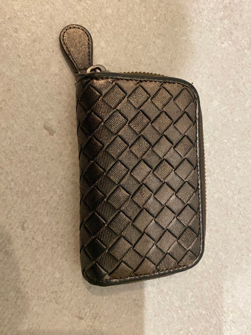 ボッテガヴェネタ ケース　メタリックブロンズ