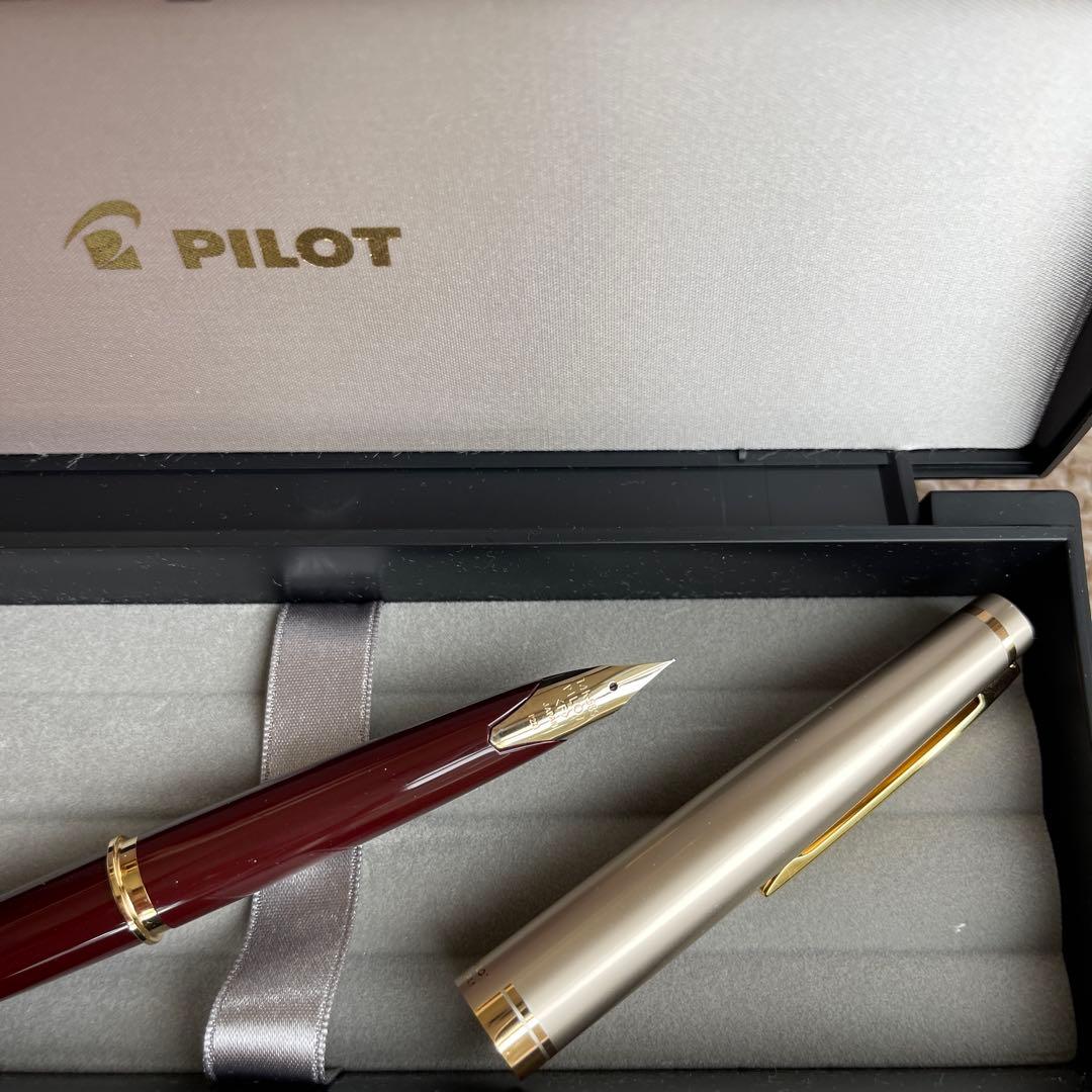 パイロットPILOT万年筆*Elite95s*ディープレッド　細字Ｆ