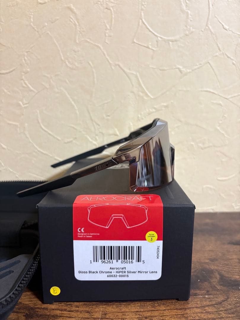 100% ワンハンドレッド　AEROCRAFTサングラス