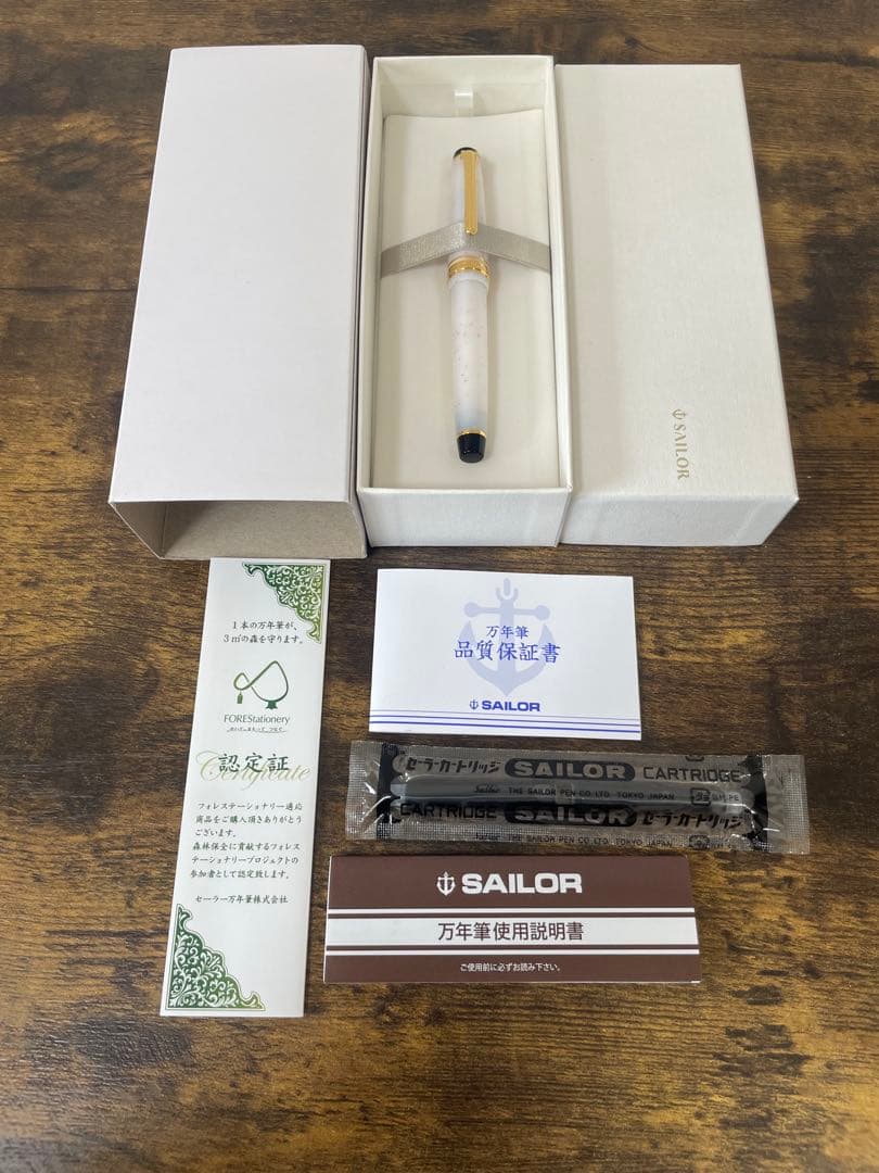 新品未使用　 四季織　雪月空葉 　雪椿　万年筆　字幅MF セーラー　万年筆　完品