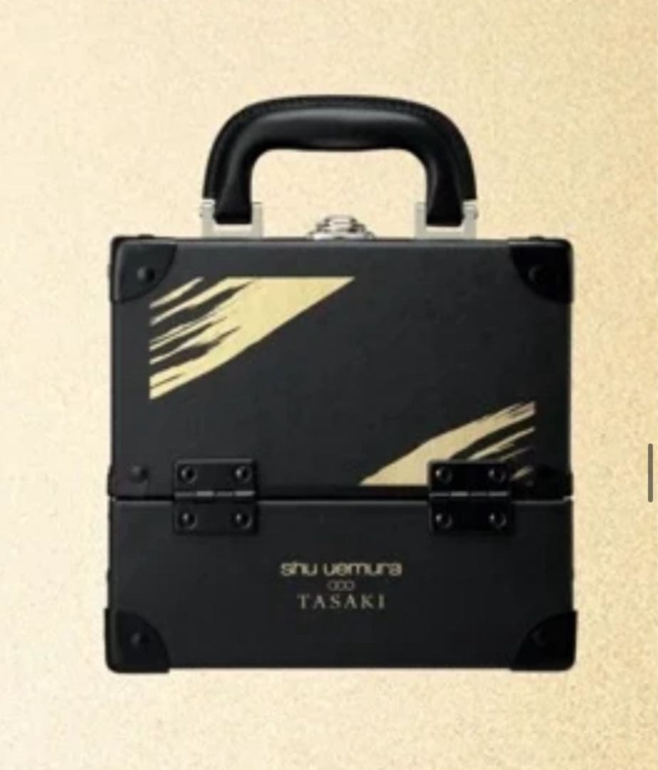 【期間限定値下げ】シュウウエムラ　TASAKI メイクアップボックス