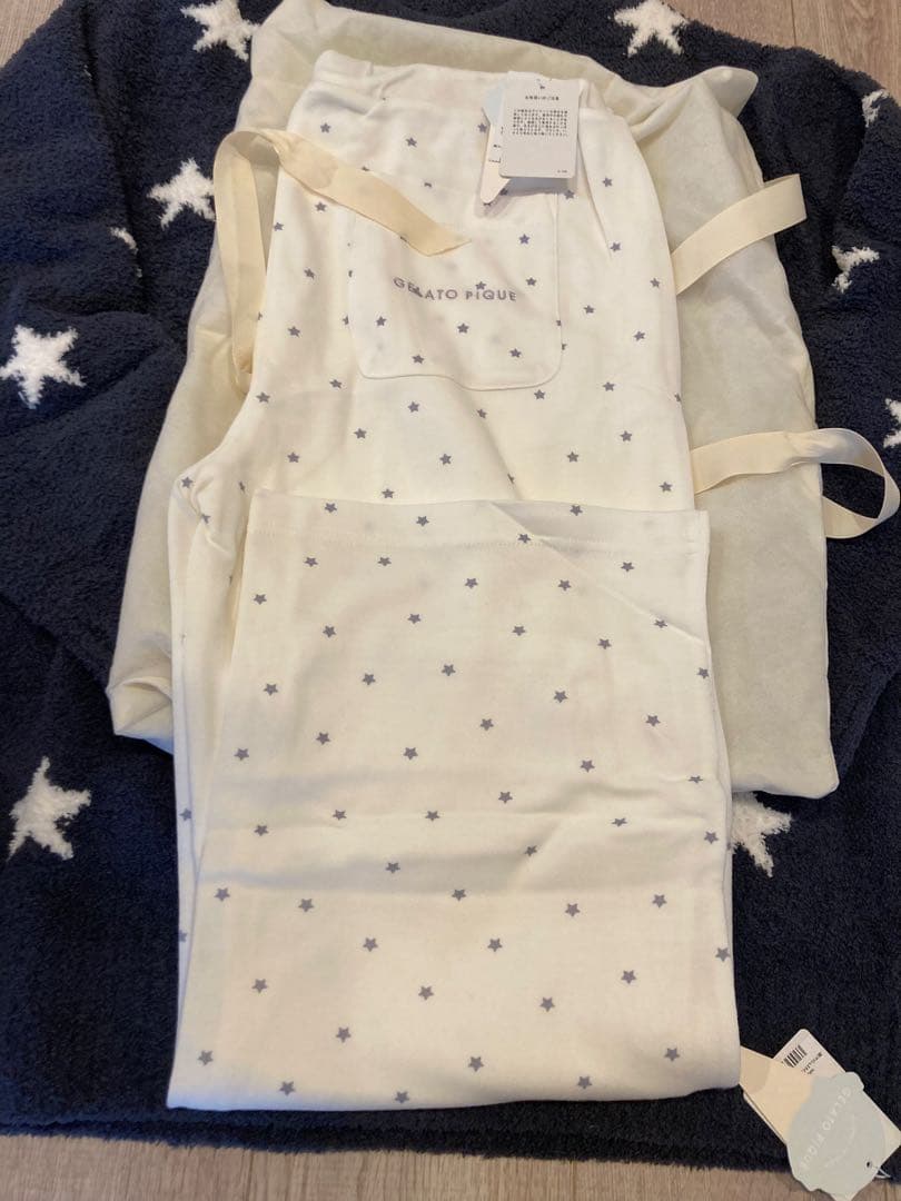 gelato pique パウダーロゴジャガードプルオーバー＆ロングパンツ