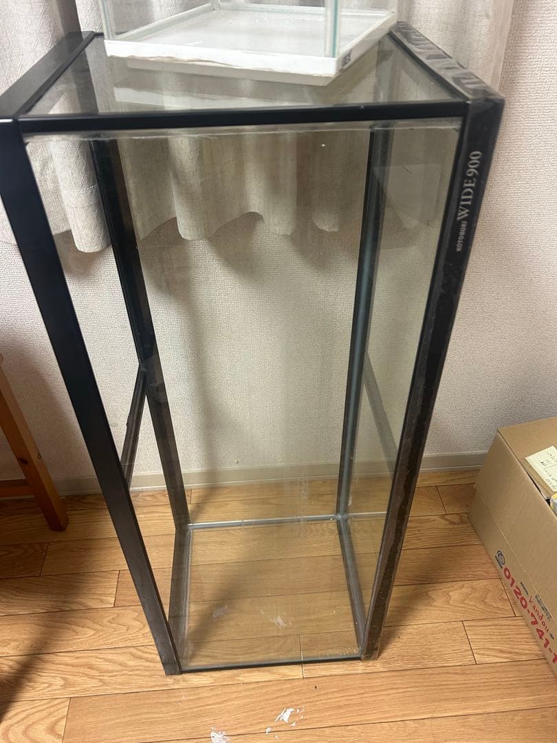 900mm 縦型ガラス水槽