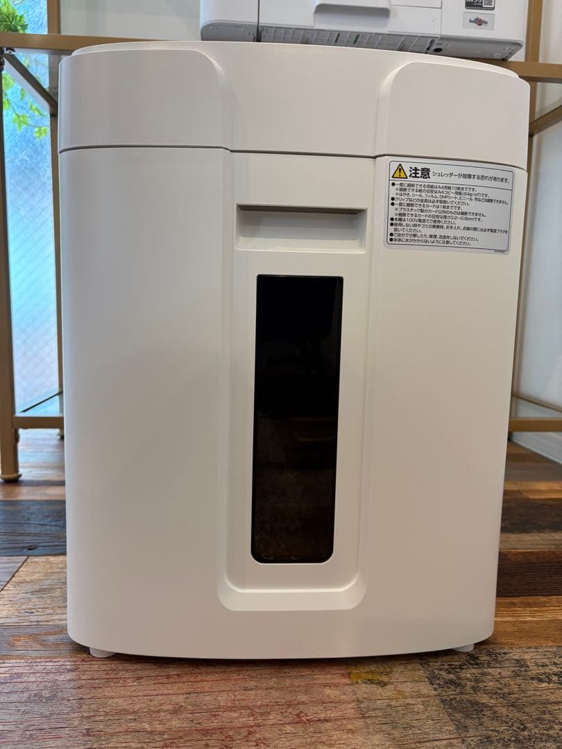 【極美品】サンワ シュレッダー 10枚マイクロカット 静音 カード ホッチキス